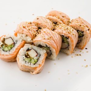 SURIMI SALMON ROLL